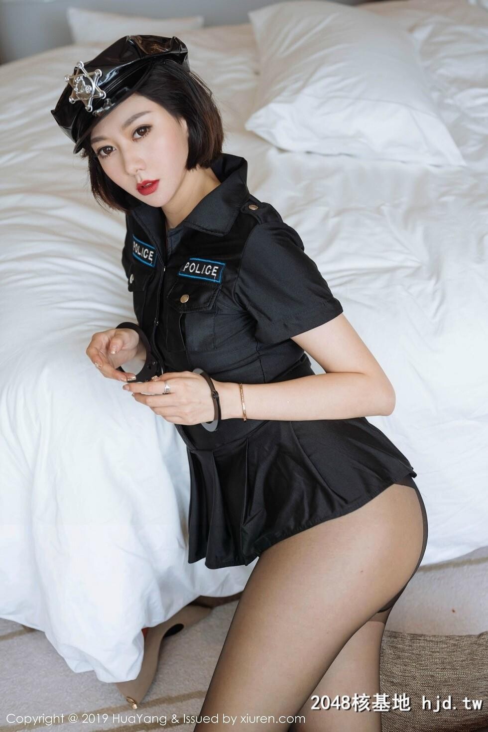 嫩模艺轩私房女警制服配无内黑丝裤袜秀美腿玉足诱惑写真[48P]第0页 作者:Publisher 帖子ID:71310 TAG:唯美图片,唯美清純,2048核基地